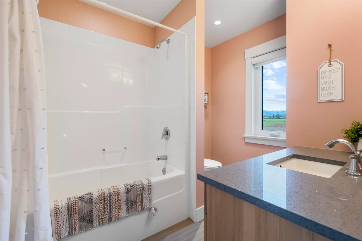 Hallway Photo of 49111 Chilliwack Central Road, Chilliwack, BC