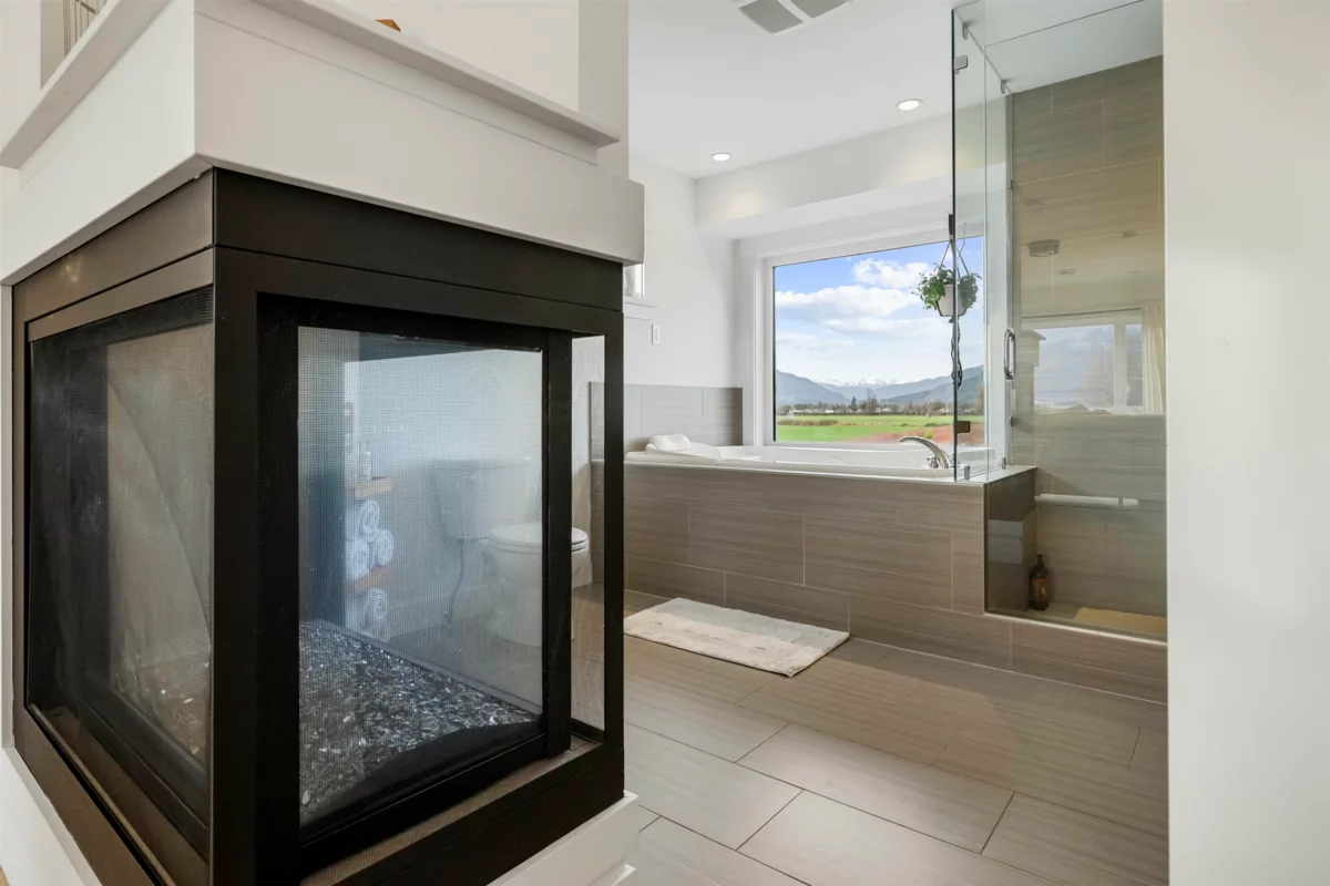 Laundry Room Photo of 49111 Chilliwack Central Road, Chilliwack, BC