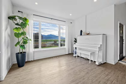 Guest Bathroom Photo of 49111 Chilliwack Central Road, Chilliwack, BC