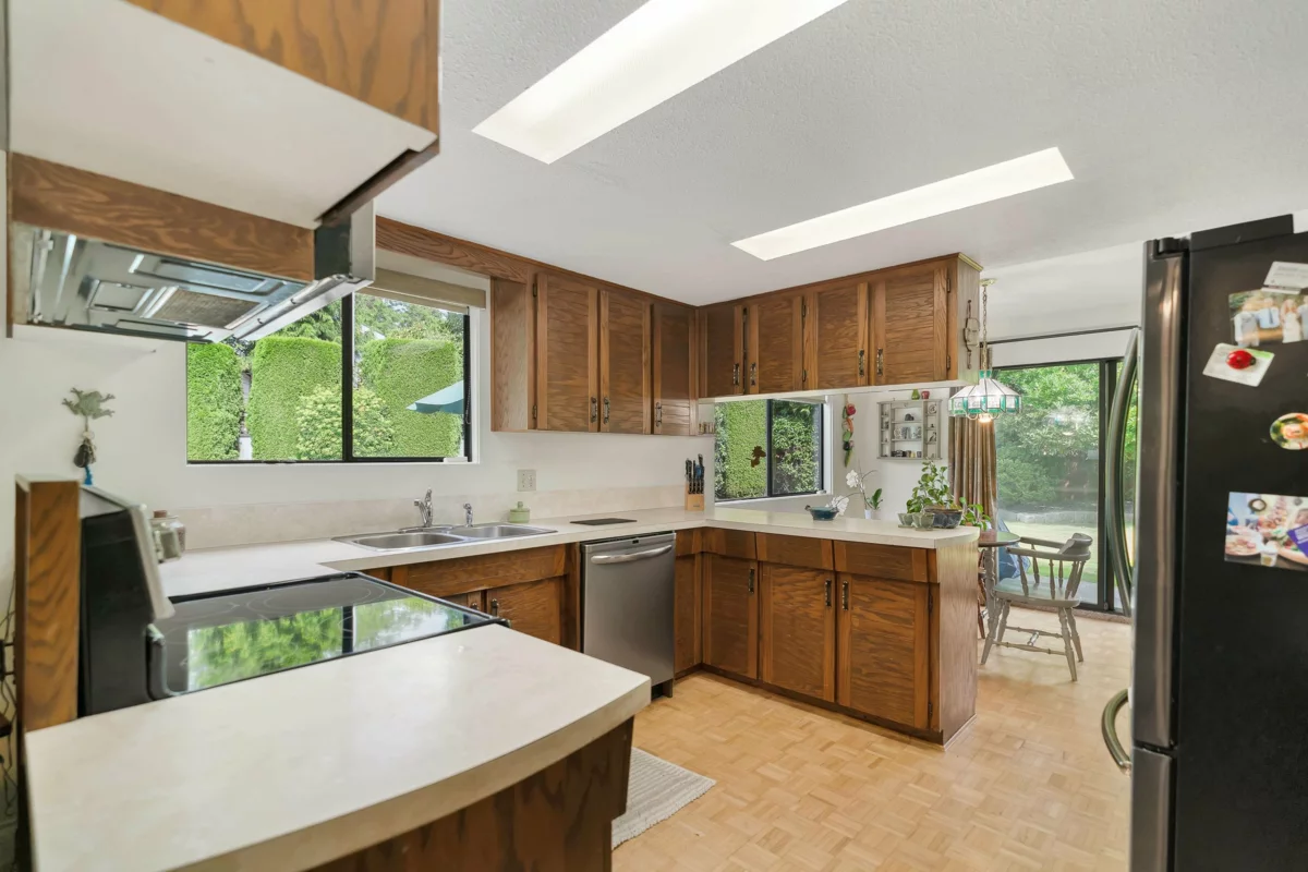 Powder Room Photo of 8913 Jedburgh Place, Surrey, BC