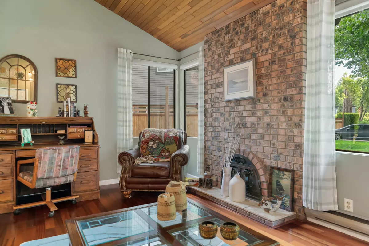 Primary Bathroom Photo of 8913 Jedburgh Place, Surrey, BC