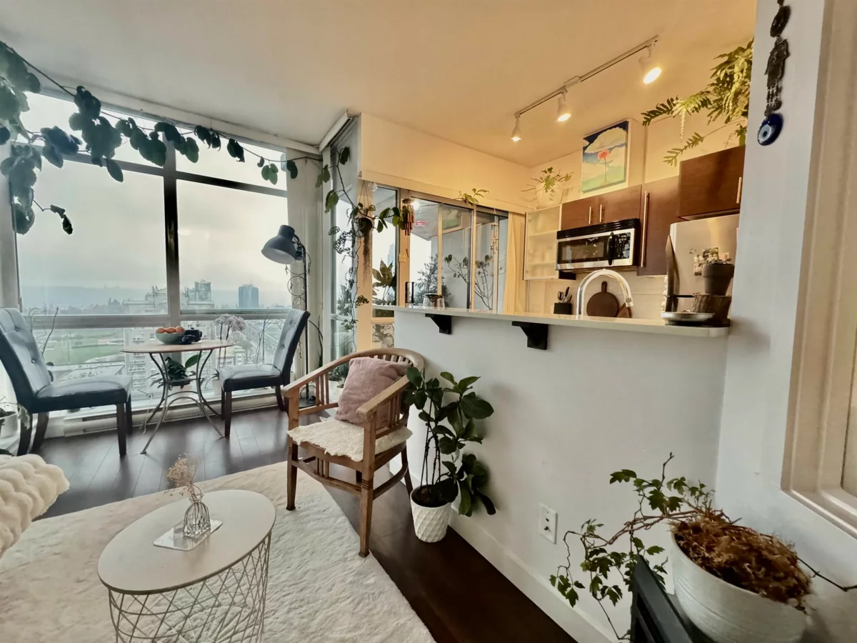 Primary Bedroom Photo of 1609 13399 104th Avenue, Surrey, BC