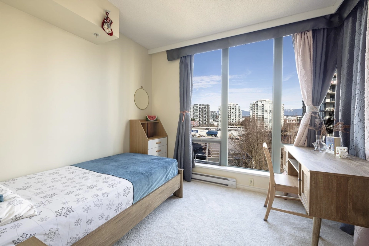 Bedroom 4 Photo of 904 5911 Alderbridge Way, Richmond, BC