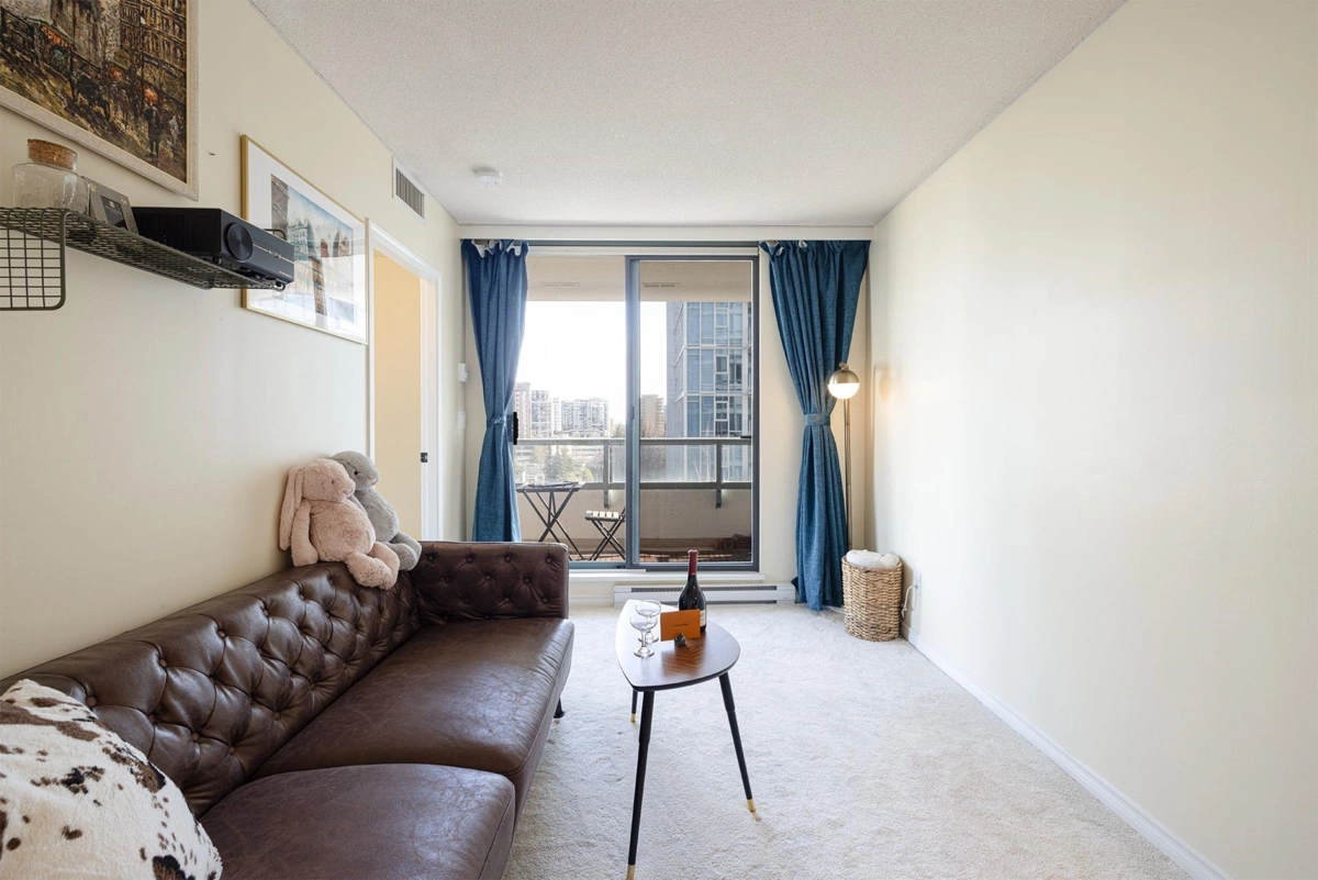 Exterior Front Photo of 904 5911 Alderbridge Way, Richmond, BC