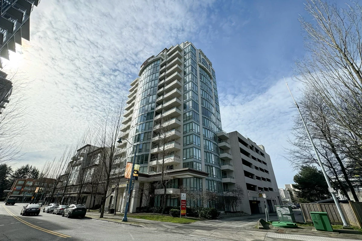 Hallway Photo of 904 5911 Alderbridge Way, Richmond, BC