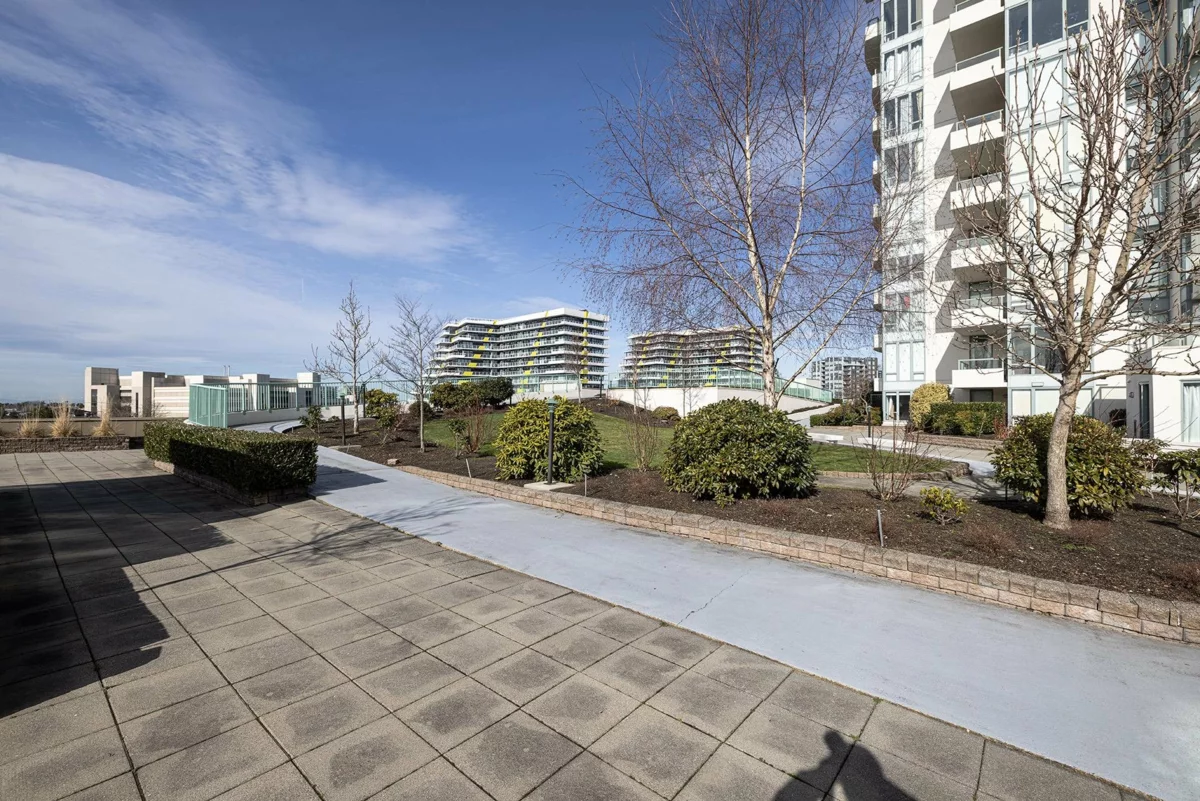 Mudroom Photo of 904 5911 Alderbridge Way, Richmond, BC