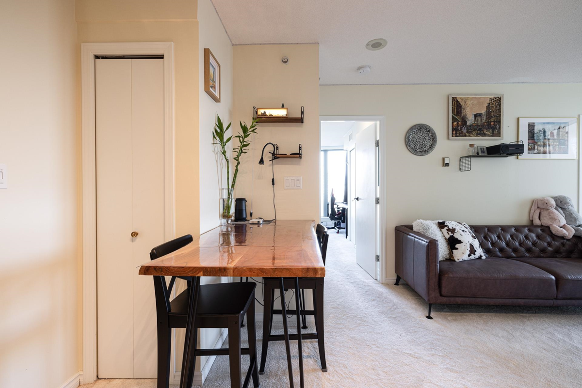 Primary Bedroom Photo of 904 5911 Alderbridge Way, Richmond, BC