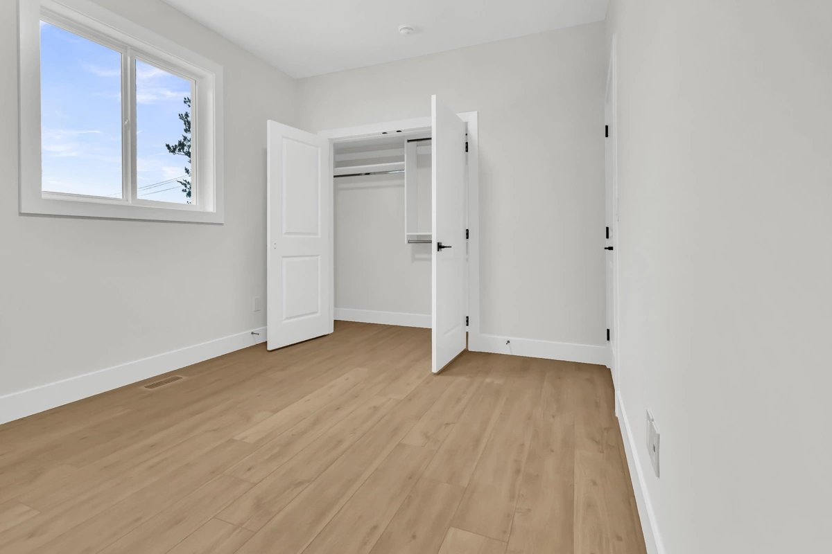 Bedroom 3 Photo of B 32729 Fraser Crescent, Mission, BC