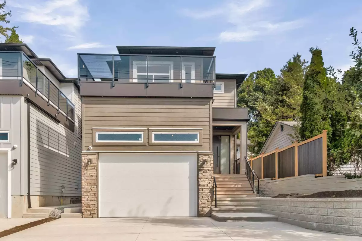 Exterior Front Photo of B 32729 Fraser Crescent, Mission, BC