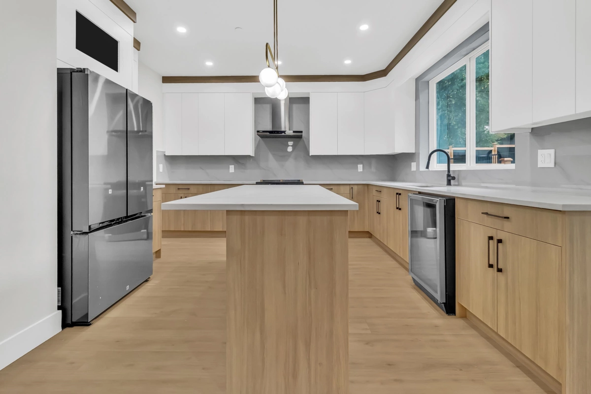 Kitchen Photo of B 32729 Fraser Crescent, Mission, BC