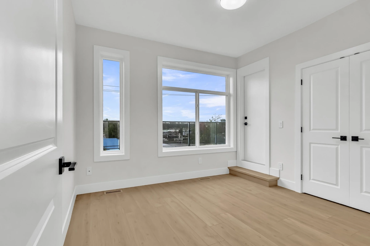 Primary Bathroom Photo of B 32729 Fraser Crescent, Mission, BC