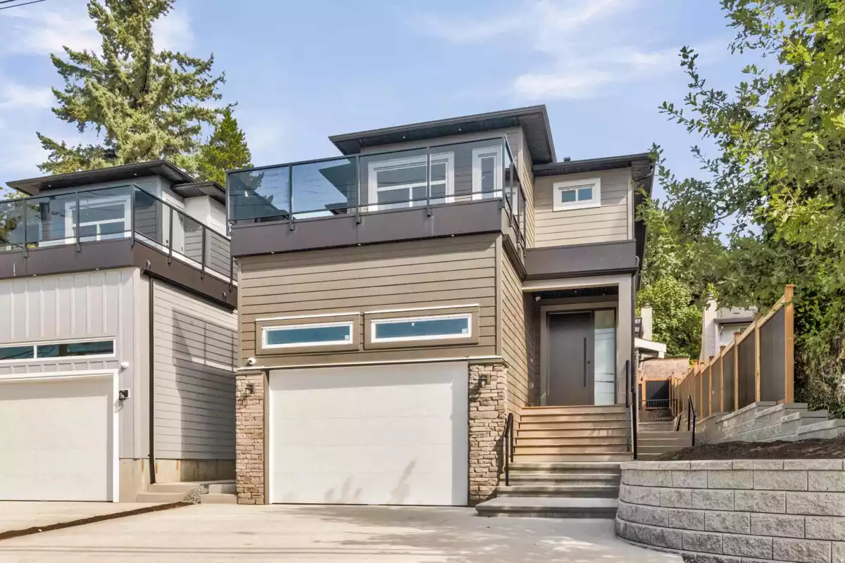 Swimming Pool Photo of B 32729 Fraser Crescent, Mission, BC