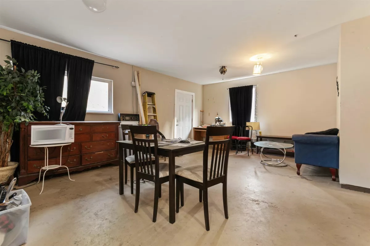 Fitness Center Photo Near 66176 Kawkawa Lake Road, Hope, BC