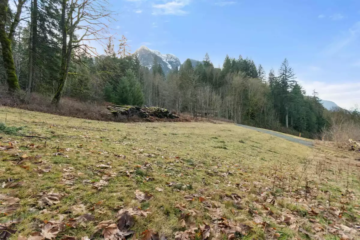 Front Yard Photo of 66176 Kawkawa Lake Road, Hope, BC