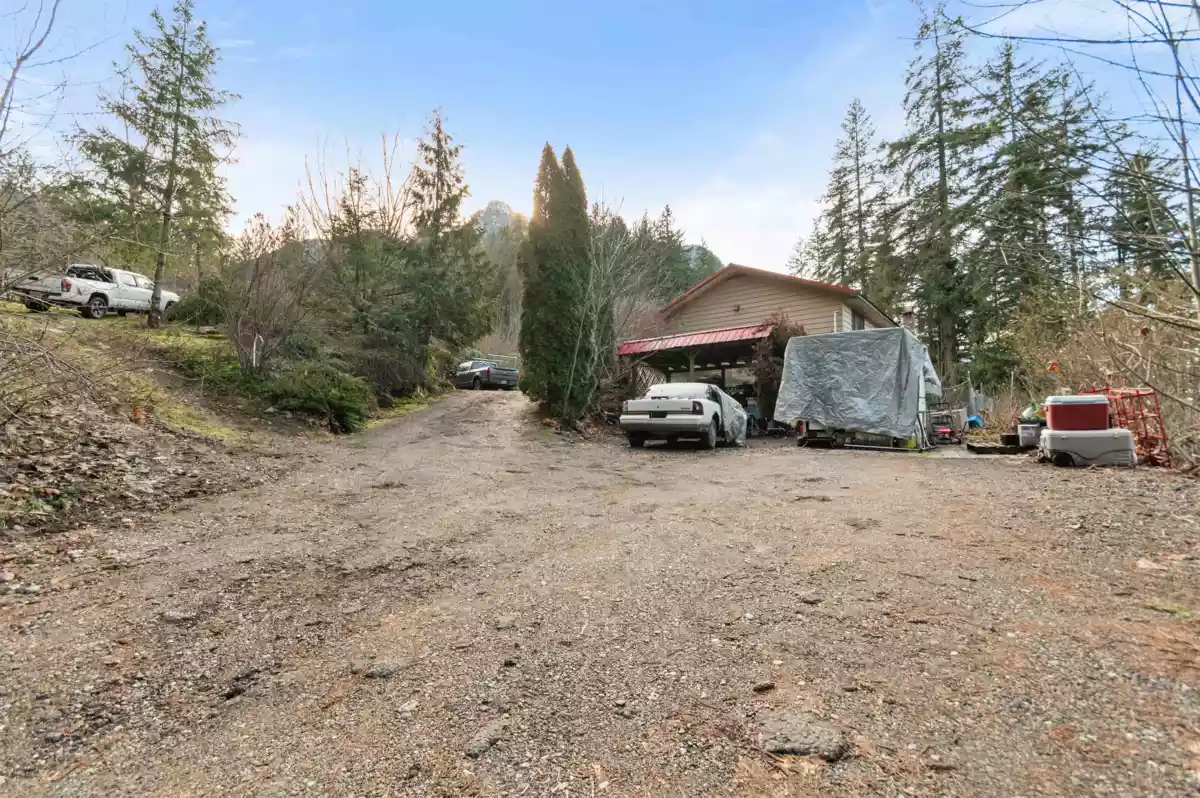 Hot Tub / Spa Photo of 66176 Kawkawa Lake Road, Hope, BC
