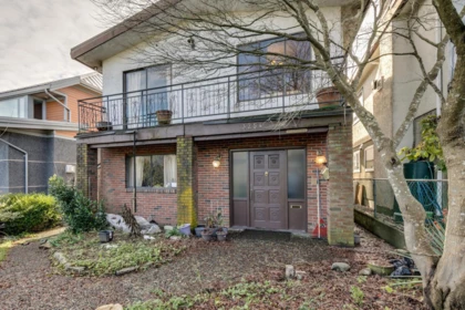 3254 E 5th Avenue, Vancouver, BC, Vancouver — Single Family Residence for sale