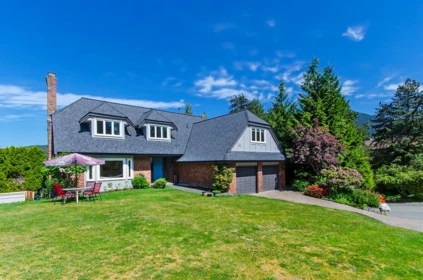 Hot Tub / Spa Photo of 5237 Timberfeild Road, West Vancouver, BC