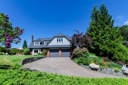 Outdoor Kitchen Photo of 5237 Timberfeild Road, West Vancouver, BC