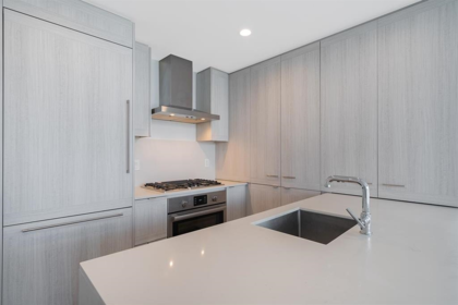 Walk-In Closet Photo of 2207 2311 Beta Avenue, Burnaby, BC