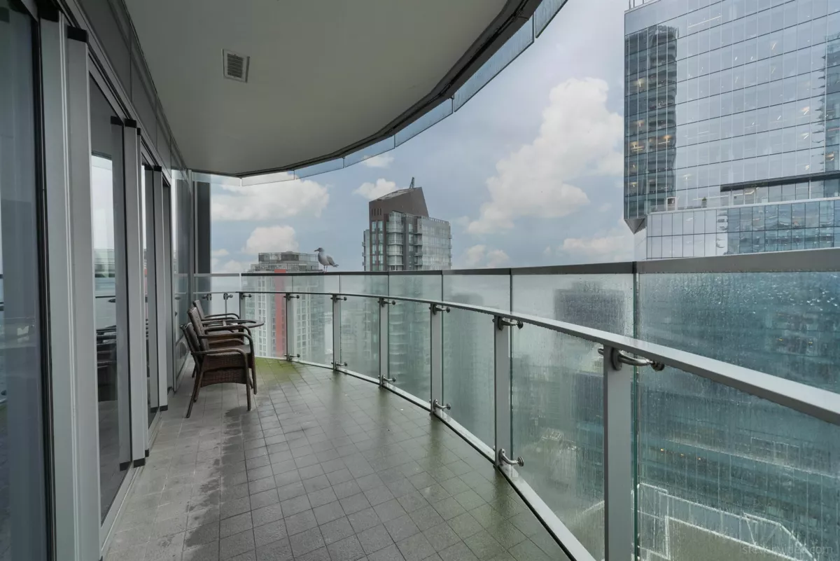 Powder Room Photo of 3707 1151 W Georgia Street, Vancouver, BC