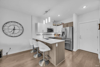 405 8733 160 Street, Surrey, BC, Surrey — Apartment/Condo for sale