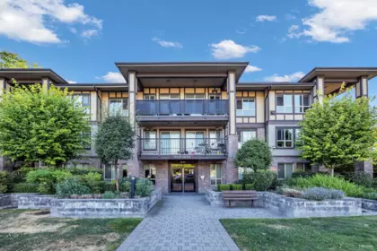 Office / Den Photo of 405 8733 160 Street, Surrey, BC