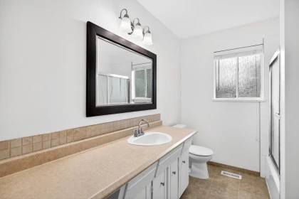 Laundry Room Photo of 32244 14th Avenue, Mission, BC