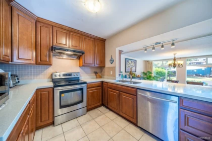 Breakfast Nook Photo of 5681 Sardis Crescent, Burnaby, BC
