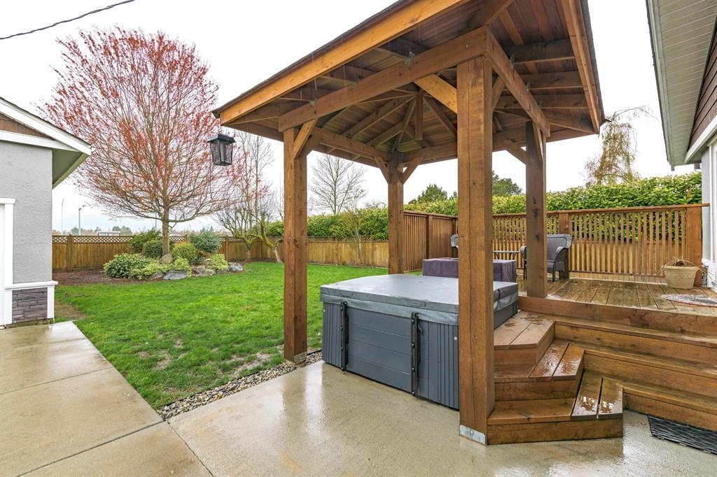 Garage Interior Photo of 4729 60b Street, Delta, BC