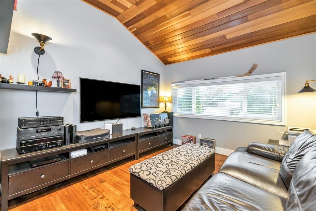 Walk-In Closet Photo of 4729 60b Street, Delta, BC