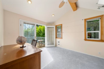 Primary Bedroom Photo of 1588 Inglewood Avenue, West Vancouver, BC