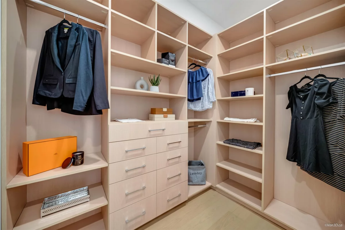 Hallway Photo of 973 Adderley Street, North Vancouver, BC