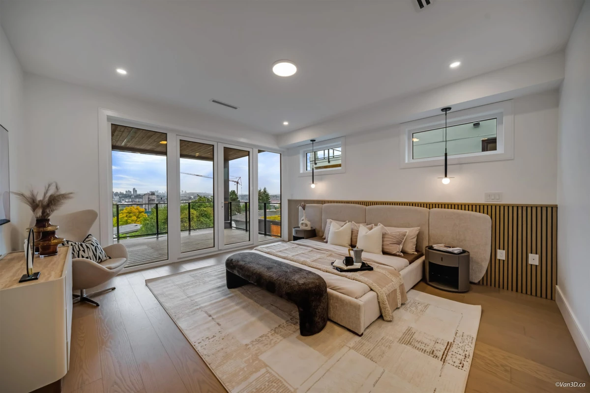 Mudroom Photo of 973 Adderley Street, North Vancouver, BC