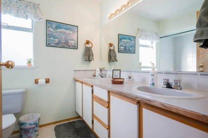 Hot Tub / Spa Photo of 18825 76 Avenue, Surrey, BC