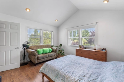 Basement Recreation Room Photo of 9833 182 Street, Surrey, BC