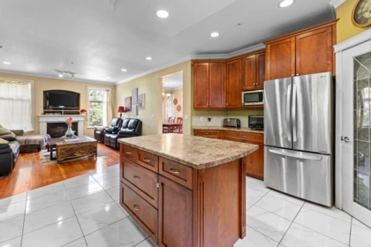 Breakfast Nook Photo of 9833 182 Street, Surrey, BC