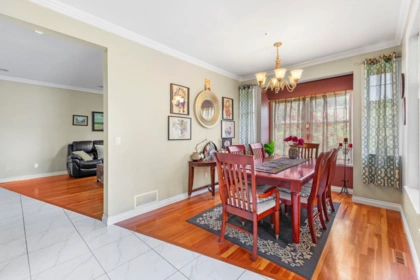 Family Room Photo of 9833 182 Street, Surrey, BC