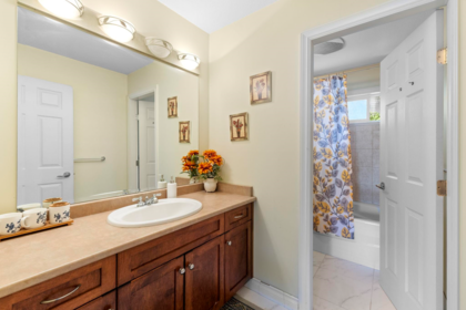 Powder Room Photo of 9833 182 Street, Surrey, BC