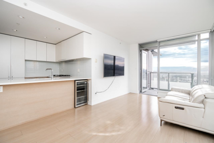 2002 1188 Pinetree Way, Coquitlam, BC, New Horizons — 1 bed apartment/condo for sale