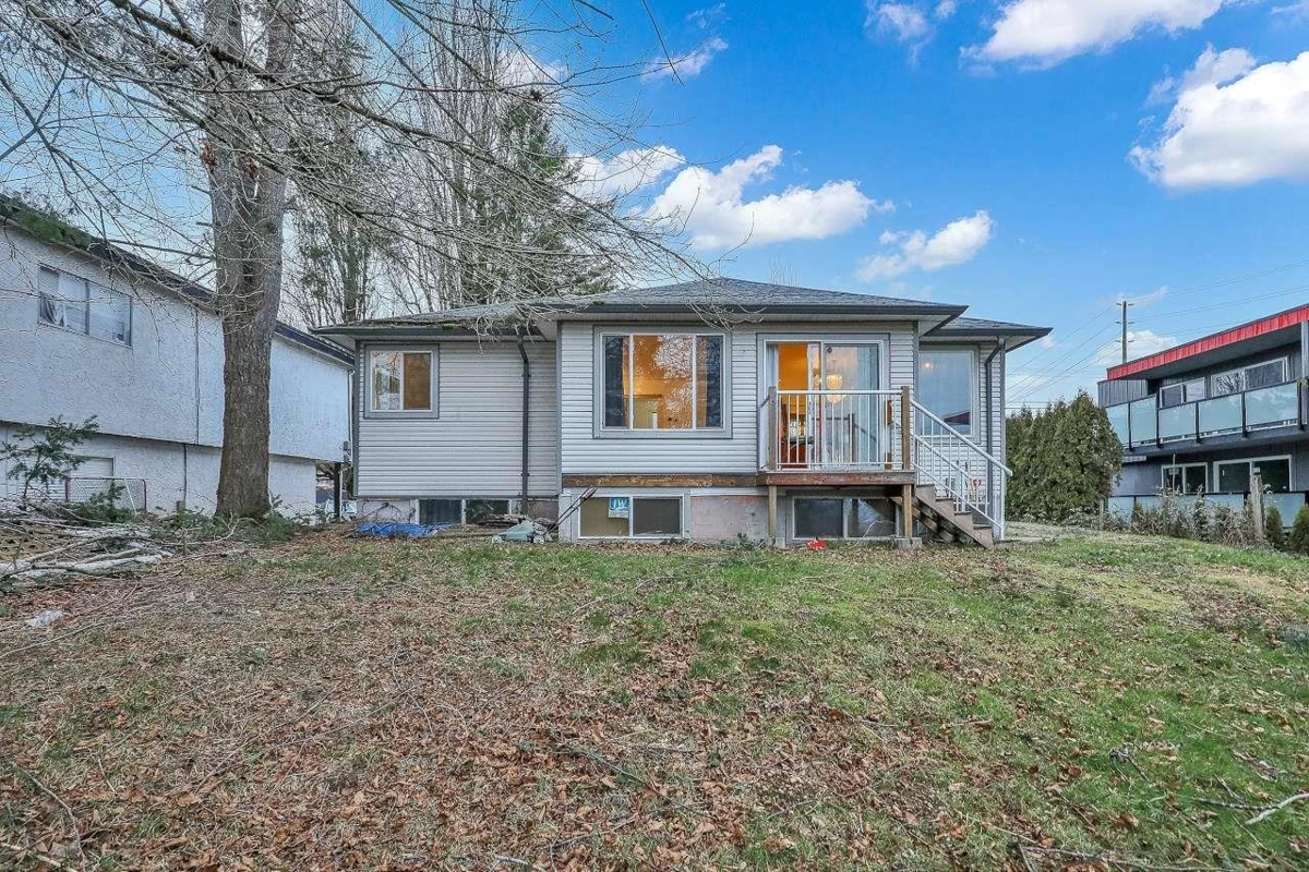 Backyard Photo of 32774 7th Avenue, Mission, BC