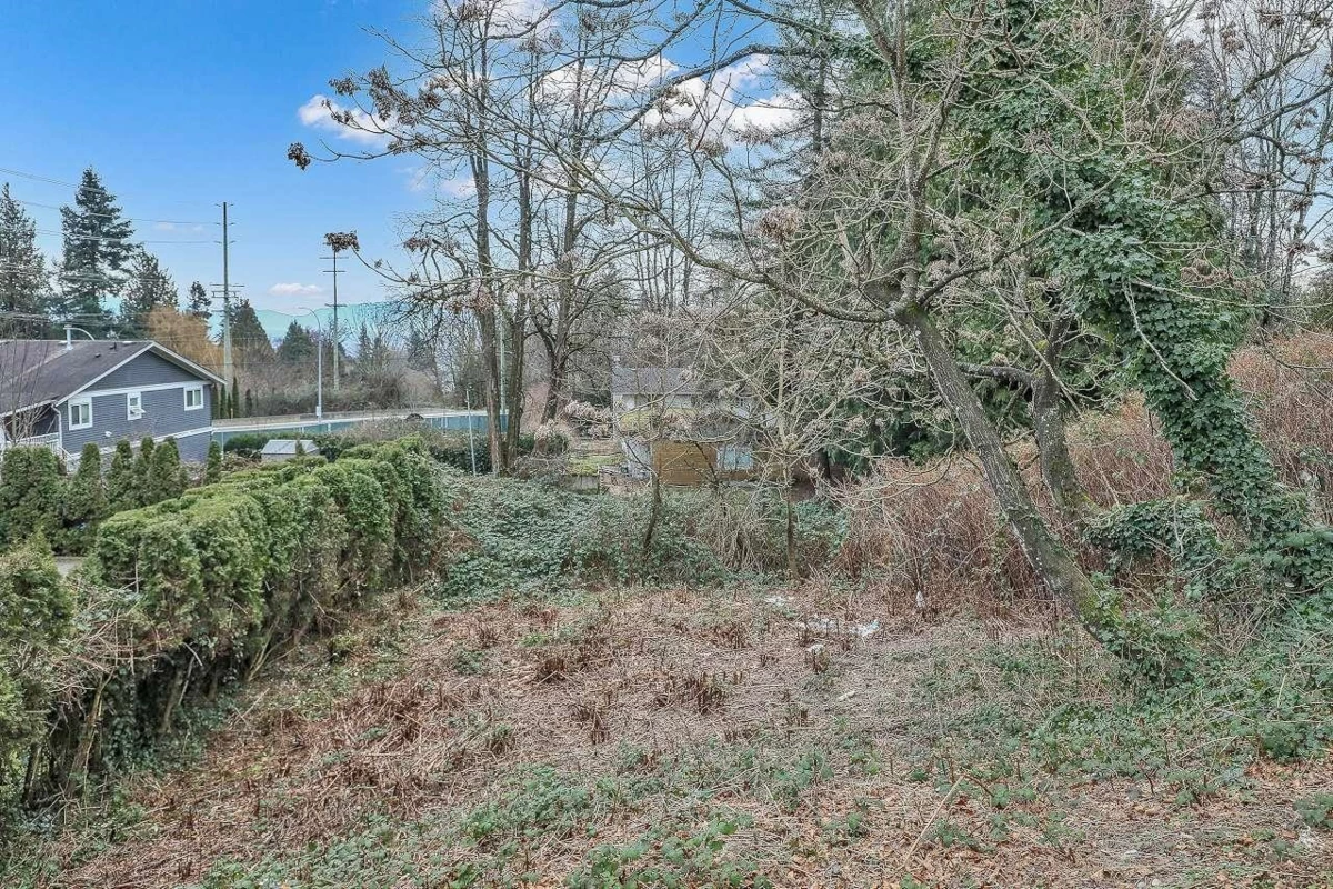 Outdoor Patio Photo of 32774 7th Avenue, Mission, BC