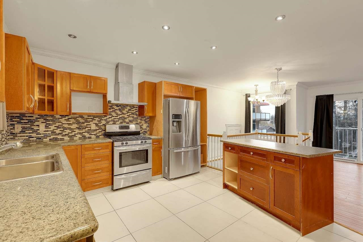 Primary Bathroom Photo of 32774 7th Avenue, Mission, BC