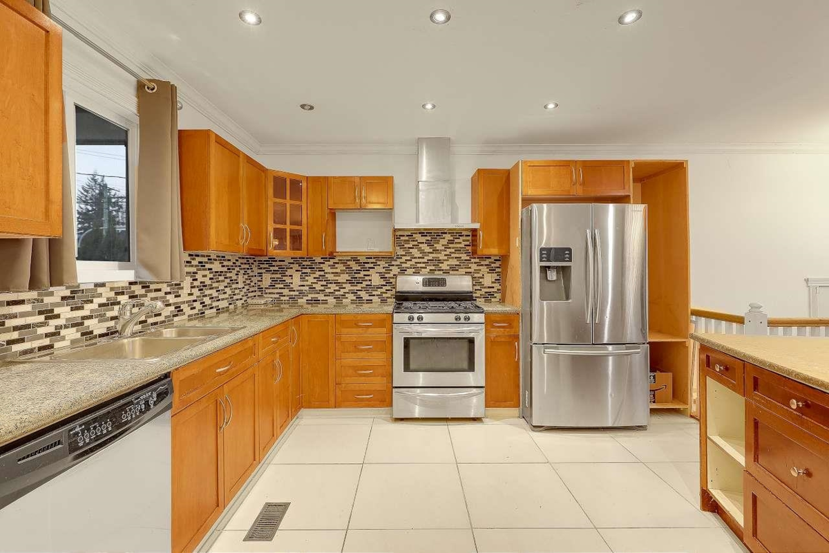 Primary Bedroom Photo of 32774 7th Avenue, Mission, BC