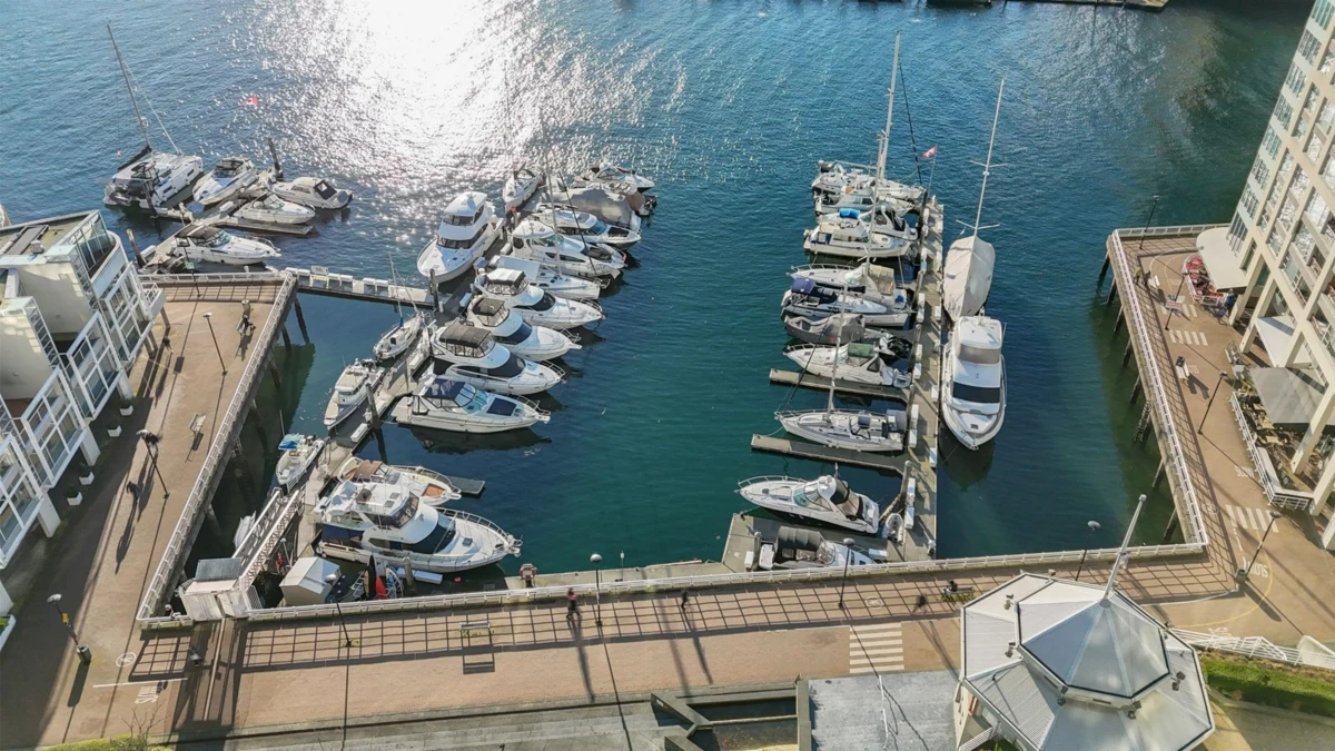 Swimming Pool Photo of 302 1008 Beach Avenue, Vancouver, BC