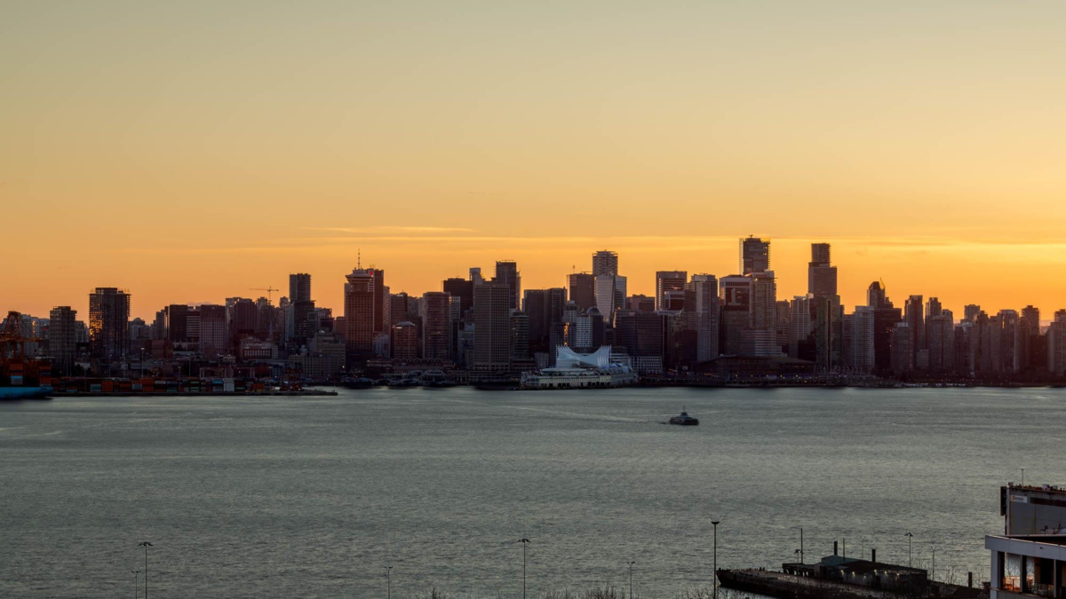 Backyard Photo of 419 422 E 3rd Street, North Vancouver, BC