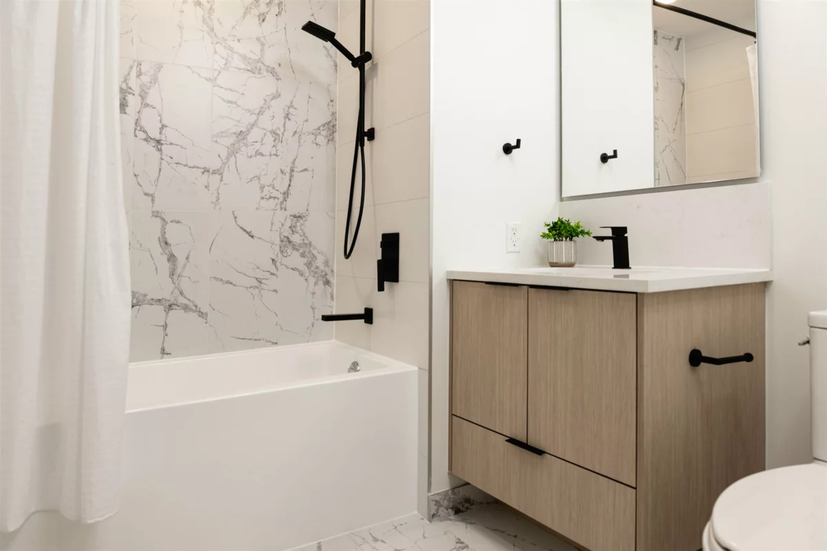 Pantry Photo of 419 422 E 3rd Street, North Vancouver, BC