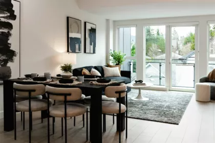 419 422 E 3rd Street, North Vancouver, BC