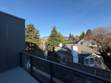 Primary Bedroom Photo of 419 422 E 3rd Street, North Vancouver, BC