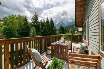 7407 Harrow Road, Pemberton, BC, Pemberton — Single Family Residence for sale