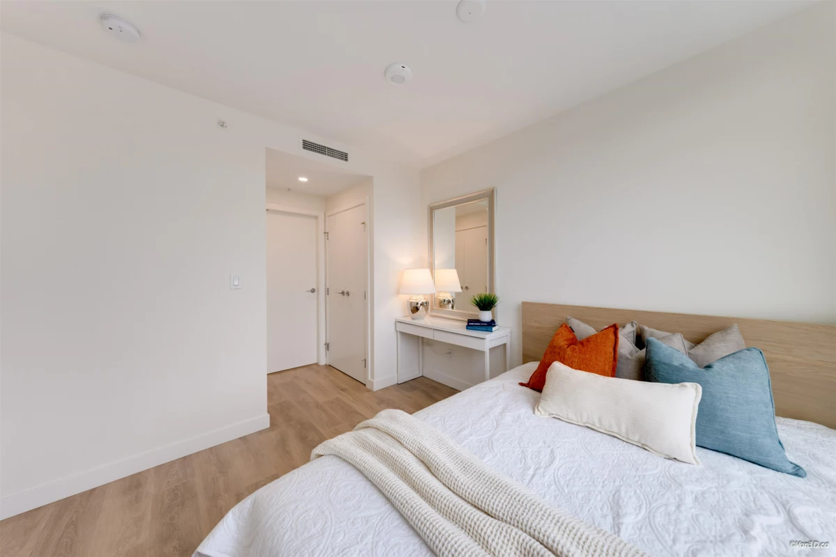 Guest Bathroom Photo of 1302 318 Alderson Avenue, Coquitlam, BC